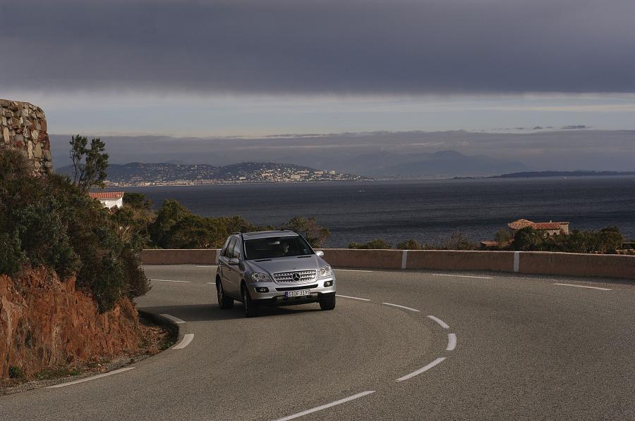  Mercedes-Benz ML-Class 2006 года  (фото 185 из 400)